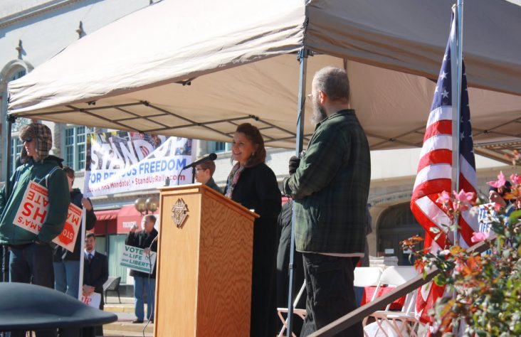 Thomas, Rice defend religious freedom at South Bend rally