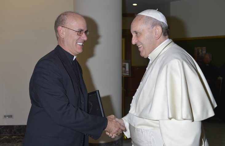 Pope Francis extends blessing to diocese, greets bishop Rhoades