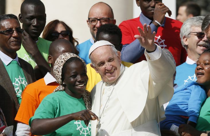 ‘Share the journey,’ embrace migrants, refugees, pope says