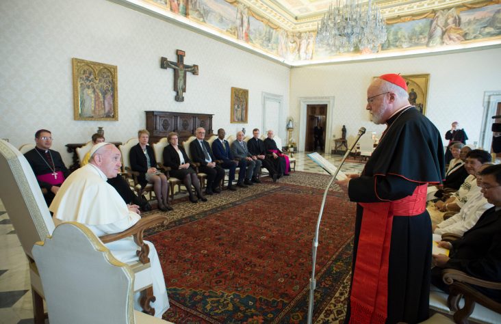 Pope meets with commission on child protection