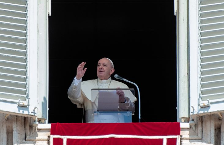 Thanking God for His gifts brings joy, pope says