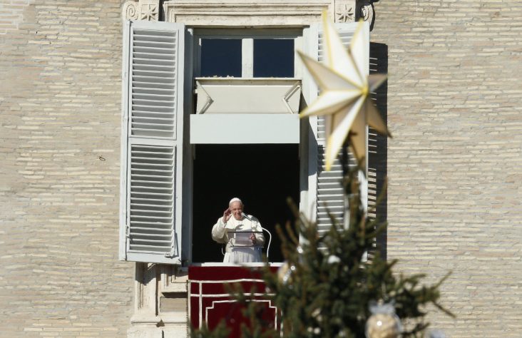 At Christmas, share joy, not complaints, pope says