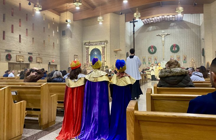Bishop Celebrates Epiphany at St. Matthew Cathedral